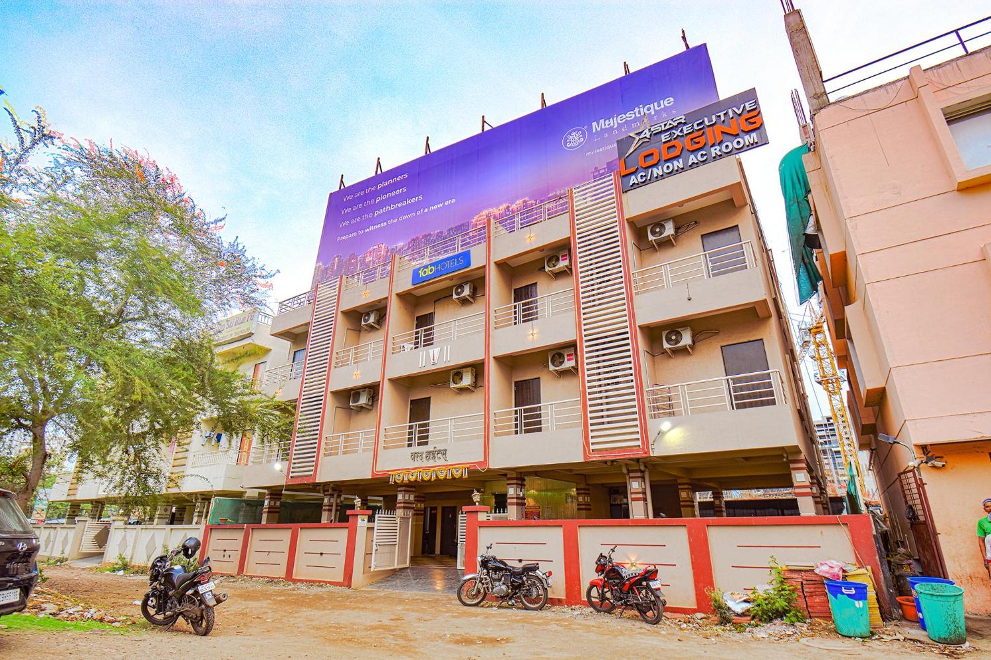 Fabexpress 4 Star Executive - Nr World Trade Center Hotel Pune Exterior photo